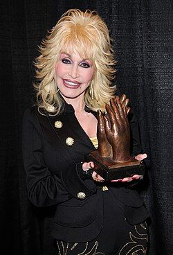 Dolly Parton - Wikipedia